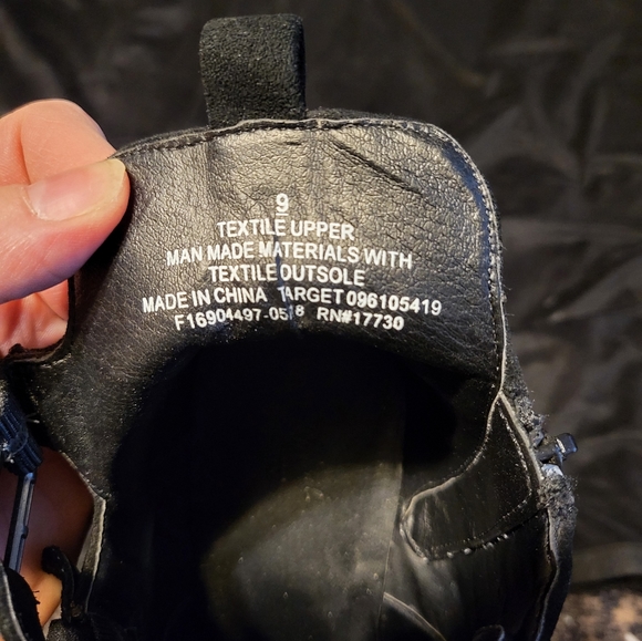 Universal Thread Shoes - Black western ankle boots